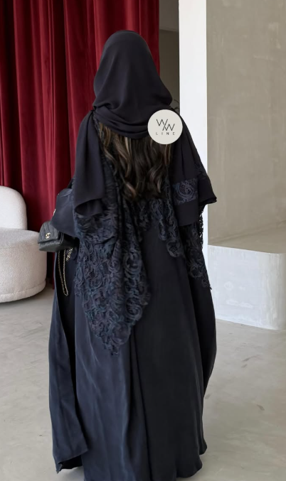Noir Rosette Hooded Abaya
